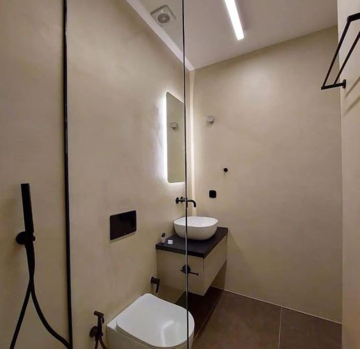 Bluemotion - 4Portcenterαpartment Lägenhet Pireus Exteriör bild